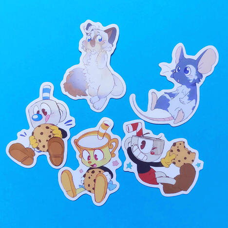 STICKERS Pets and Cuphead 6cm / 2€